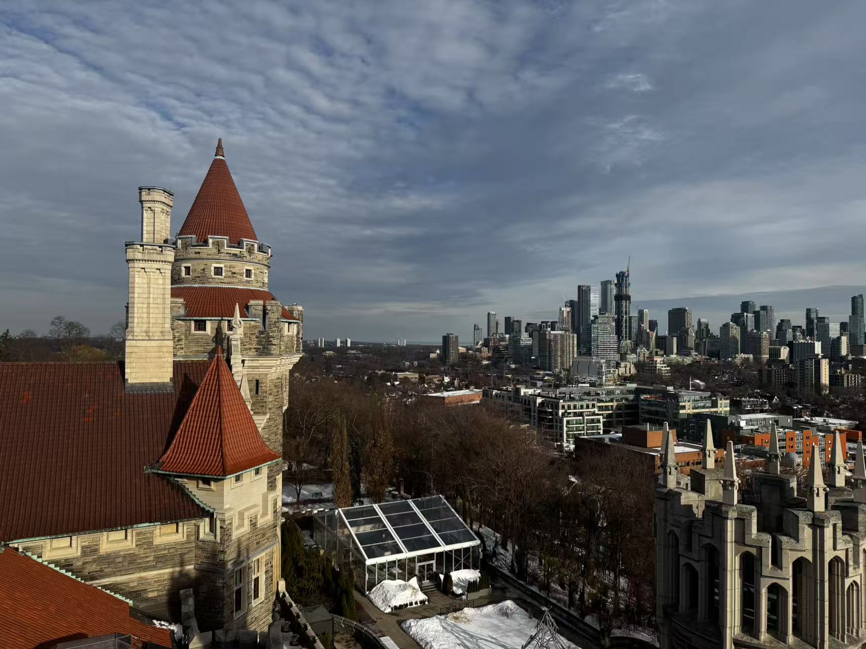 Sound recorded in the castle tower during a visit to the castle.